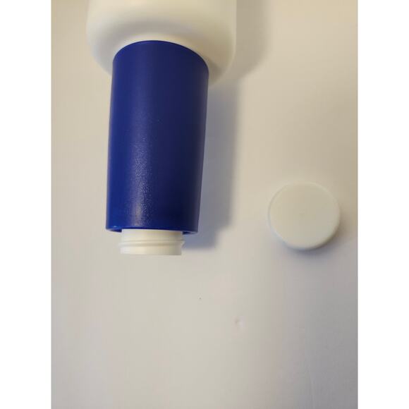 Tupperware Vintage Rolling Pin Fill N Chill  Hot Or Cold 16" Plastic Blue/White - Picture 3 of 8